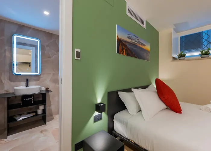 Luna 招待所 的里雅斯特